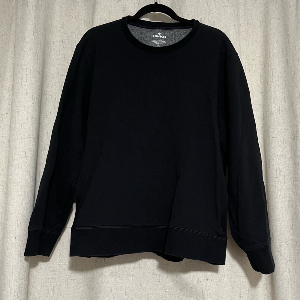 Bombas Black Crewneck Men's Sweatshirt